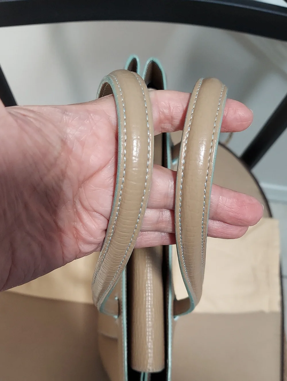 🌟 ULTRA RARE VINTAGE LOEWE MADRID TEXTURED LEATHER BAG 🌟